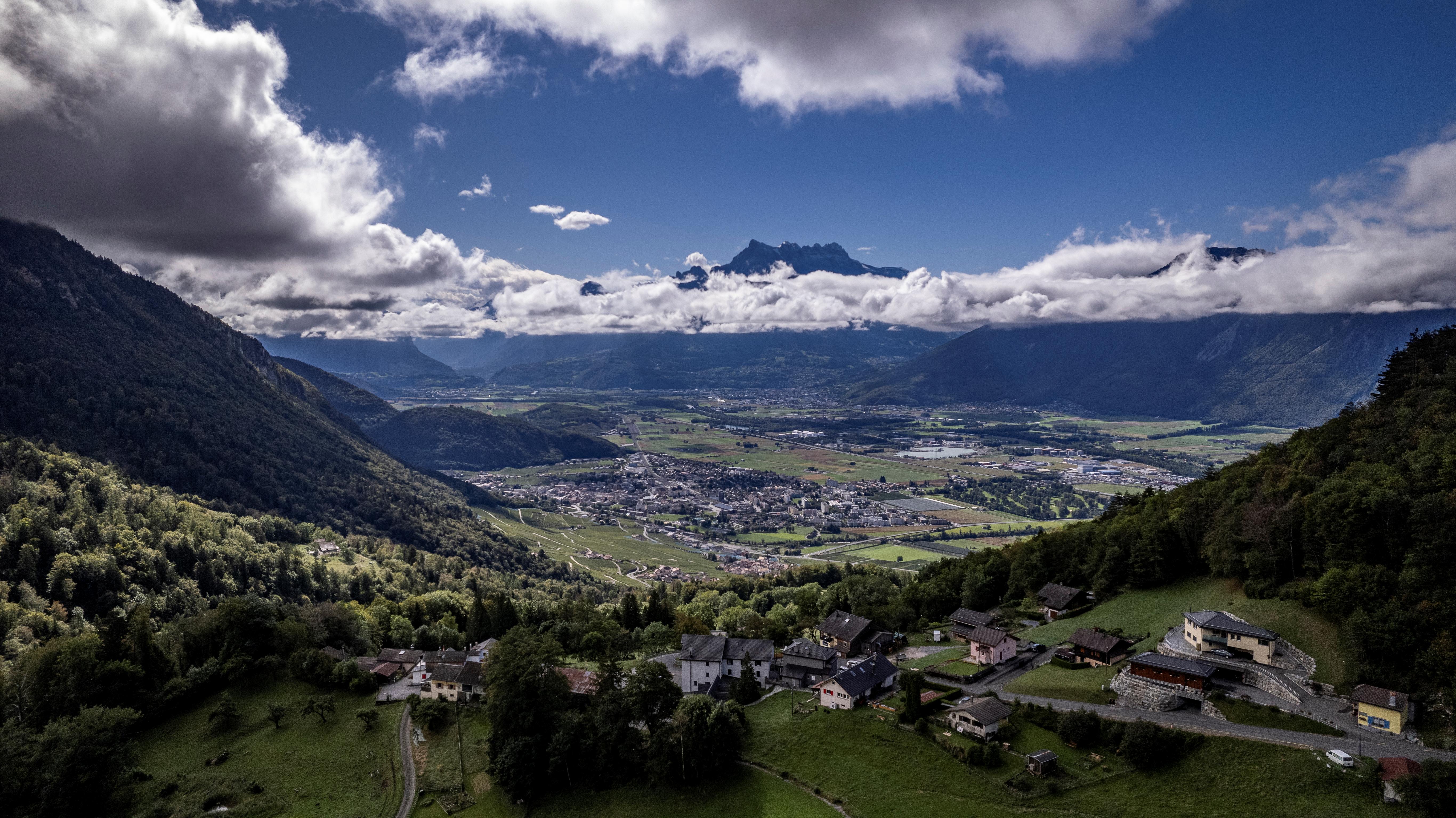 https://radiochablais.ch/images/2026/07/27/rhone dents midi.jpg